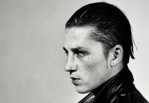 月光落进酒杯，我敬自己一杯清醒。欧美图集