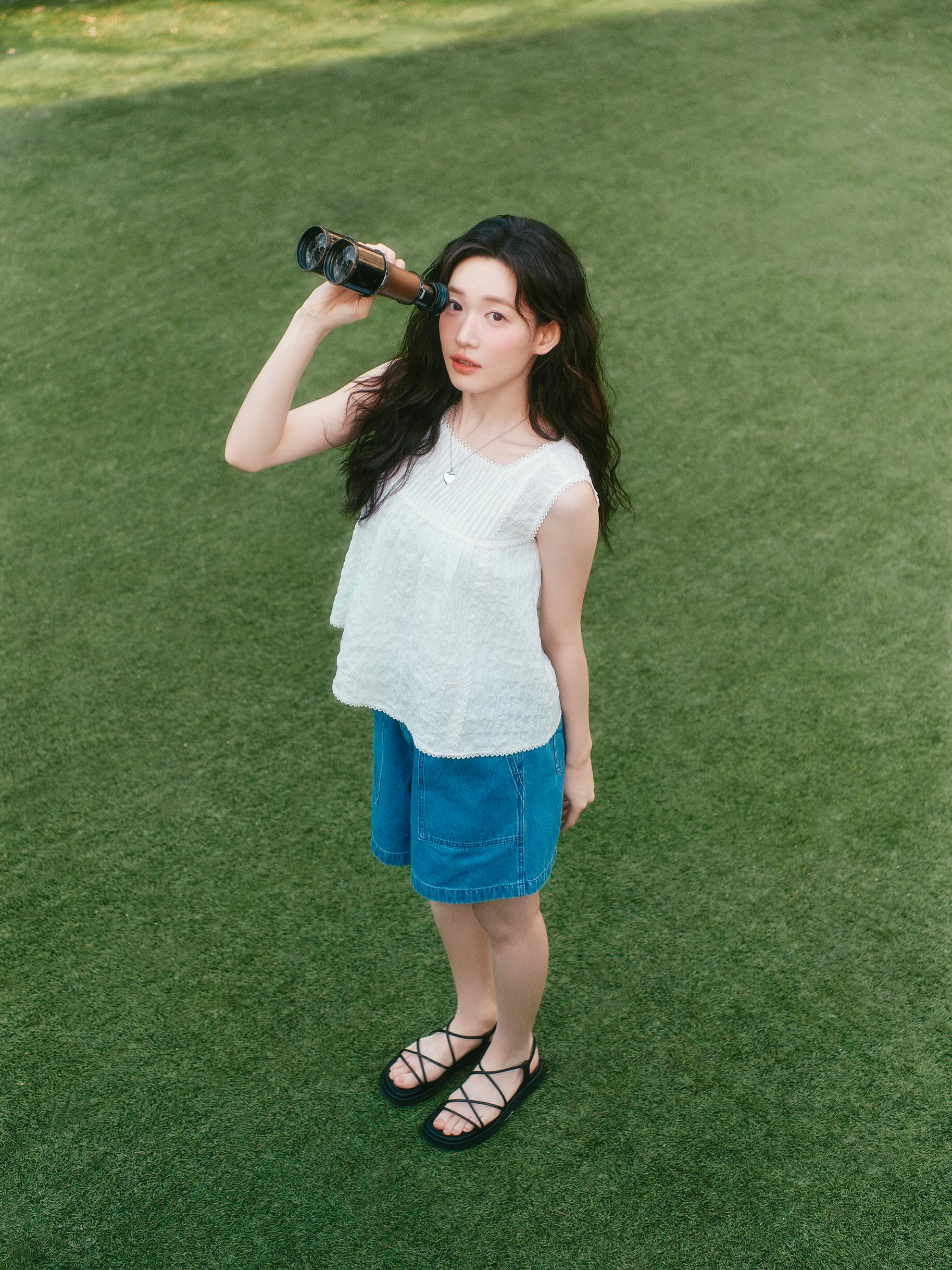 yoonjiiii_2026-06-10_17-02-21_3916318809151243298_1027989030_4.jpg