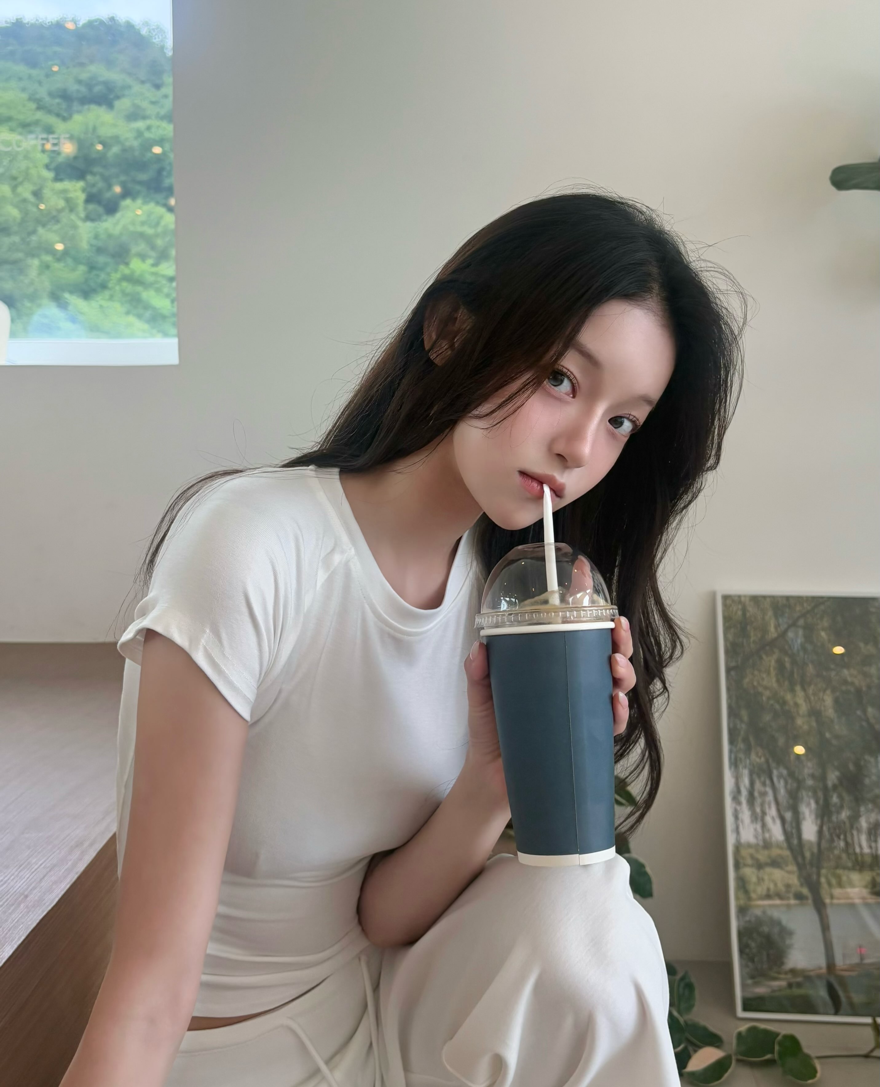 i_amsuhyun_2026-07-09_15-40-21_3937300128402334606_10416287206_1.jpg