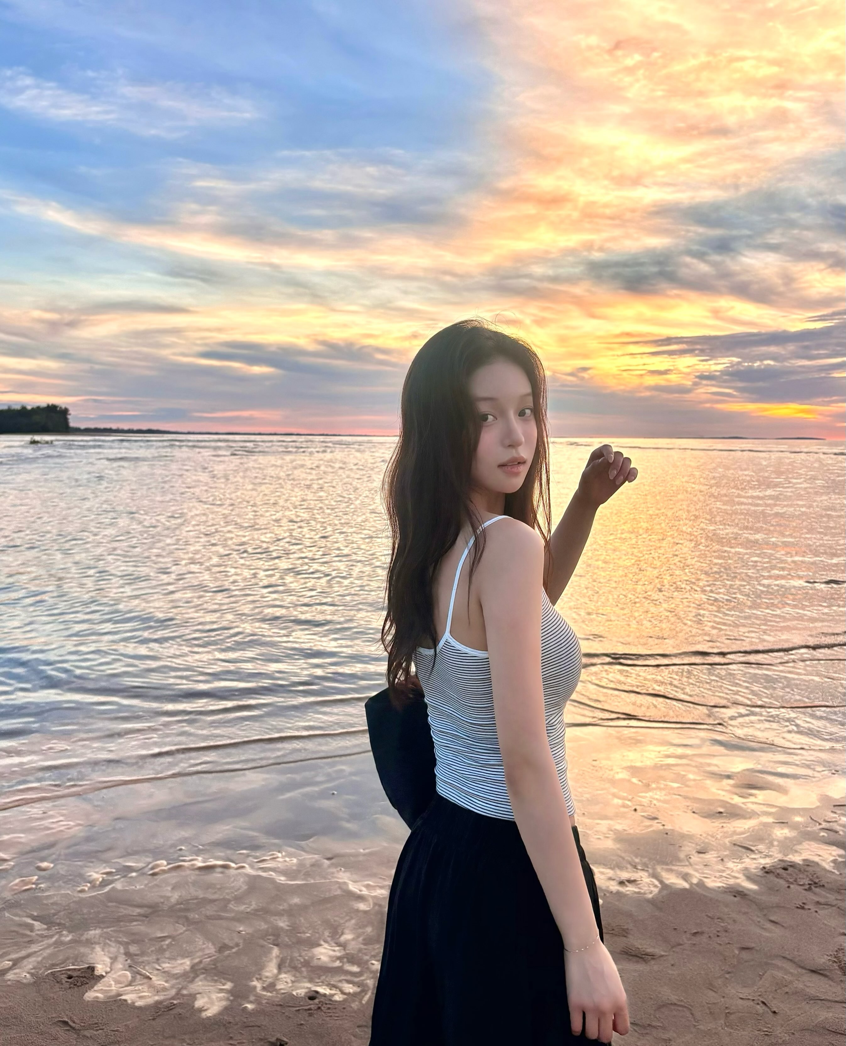 i_amsuhyun_2026-07-09_15-40-21_3937300135994188894_10416287206_6.jpg