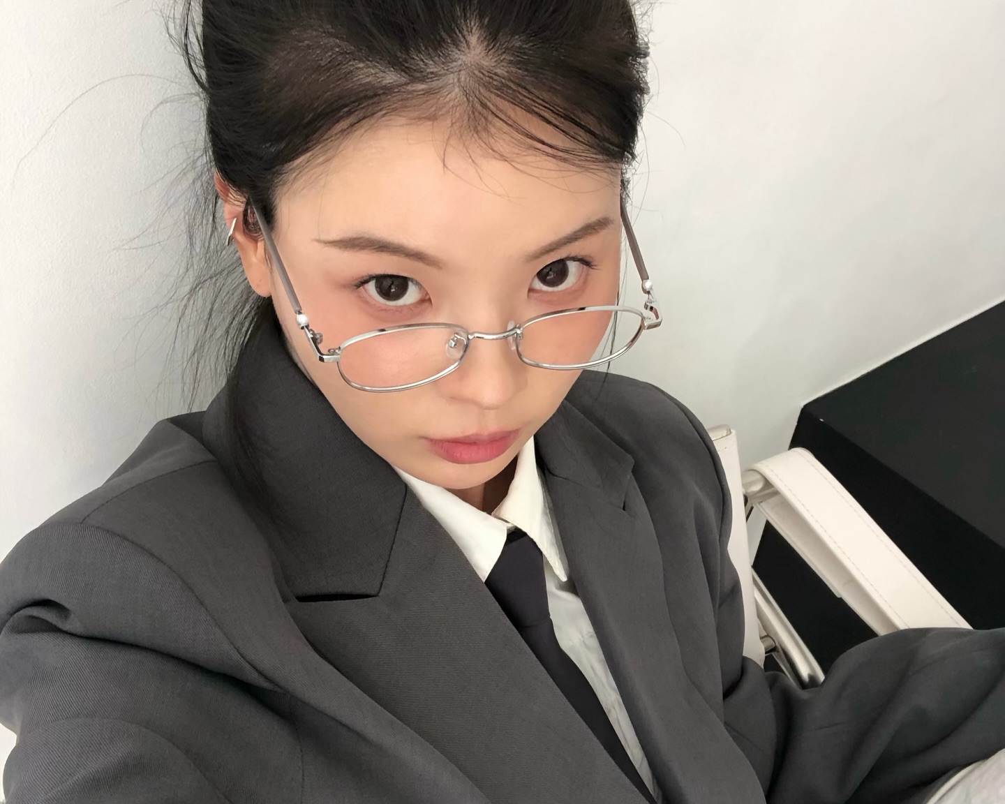 jinhyeony____2026-04-10_19-33-42_3872187837060200644_9406481472_9.jpg