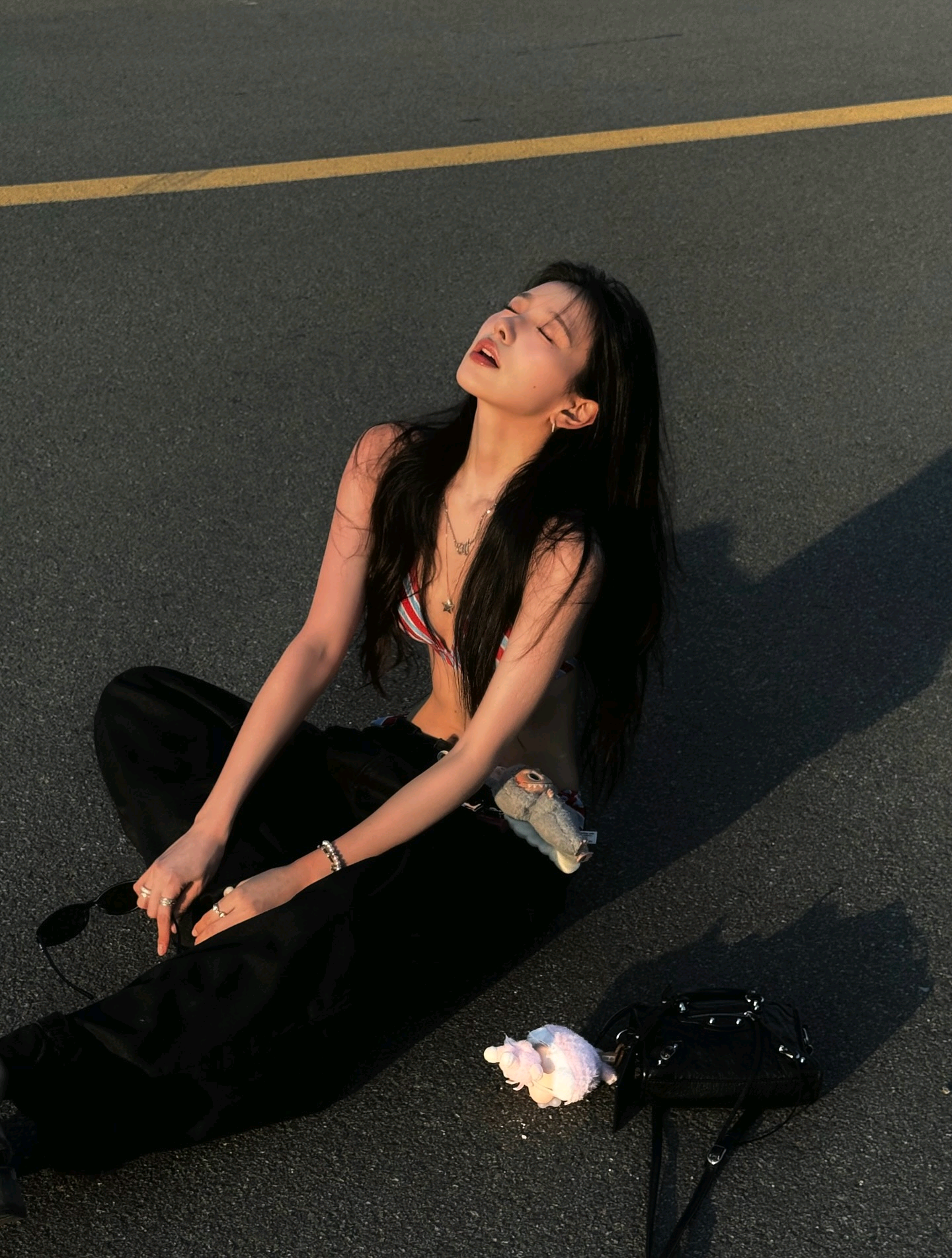 迷失：晨光签收于窗台的咖啡渍。女图集